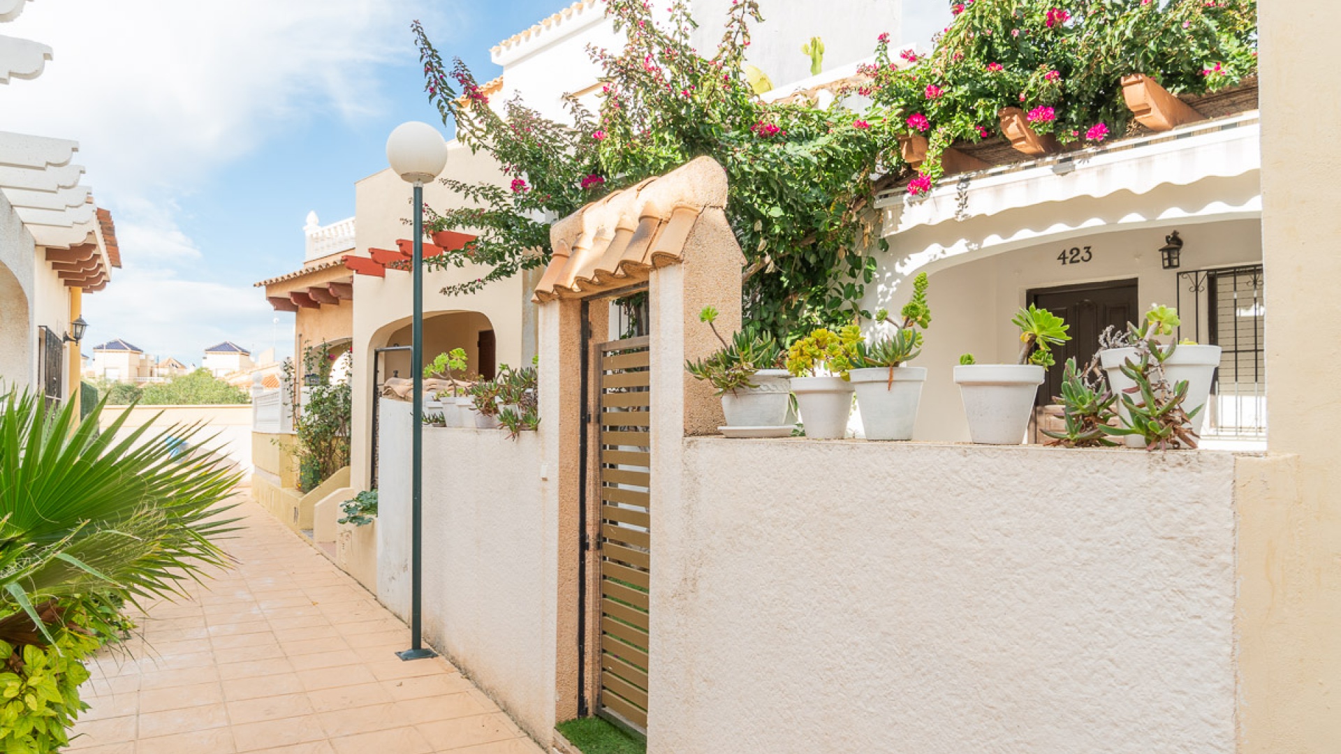 Återförsäljning - Bungalow - Playa Flamenca - las chismosas