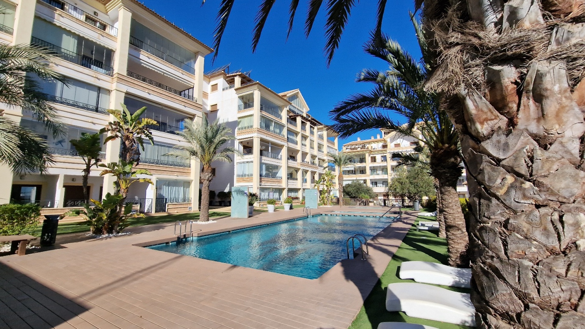 Återförsäljning - Lägenhet - Guardamar del Segura - Marjal Beach