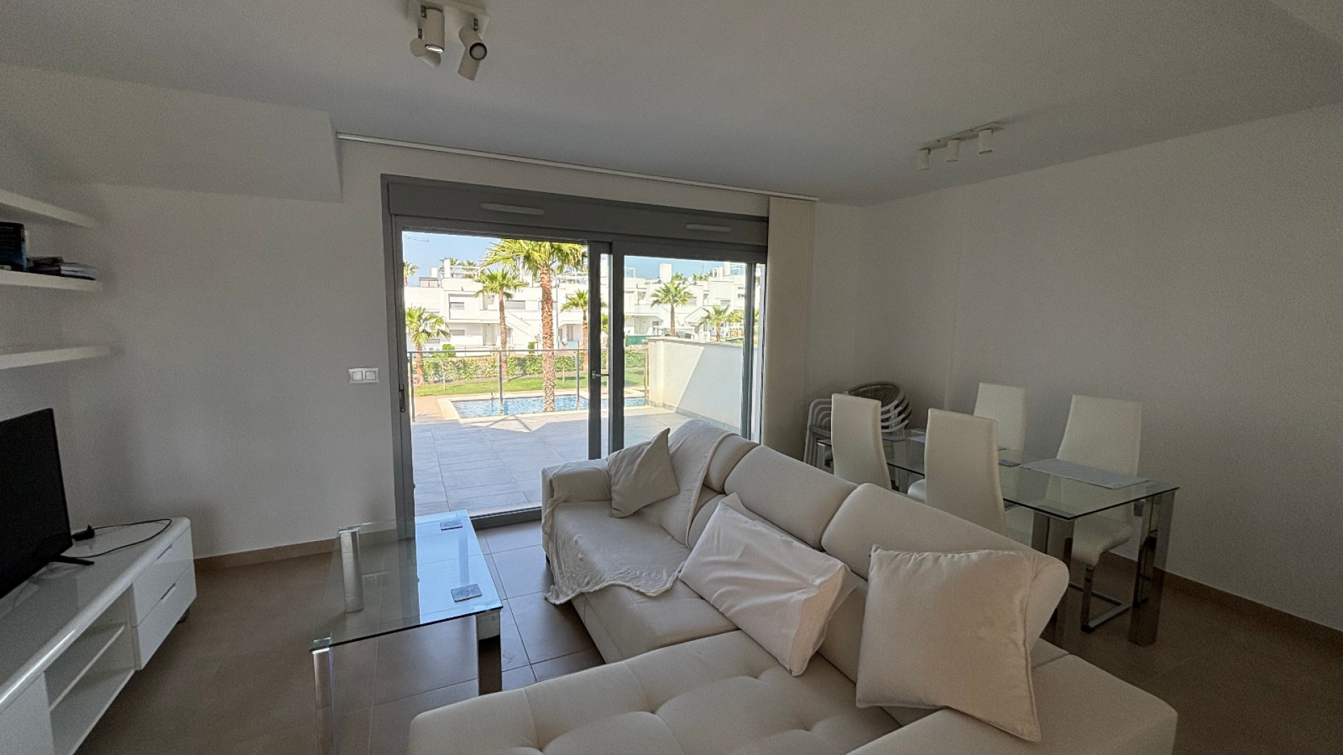 Återförsäljning - Lägenhet - San Miguel de Salinas - Capri Apartments