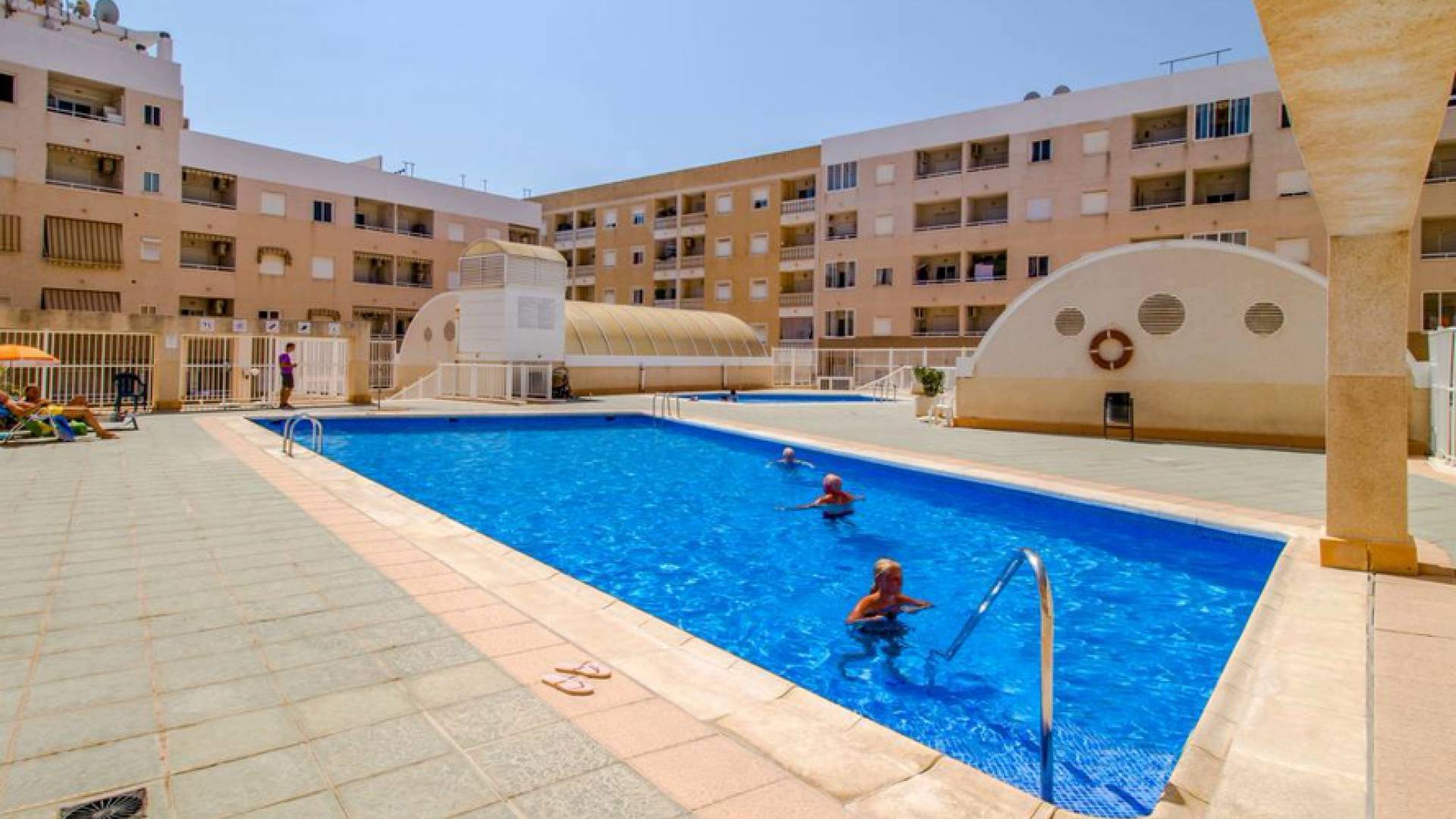 Återförsäljning - Lägenhet - Torrevieja - Beachside Torrevieja