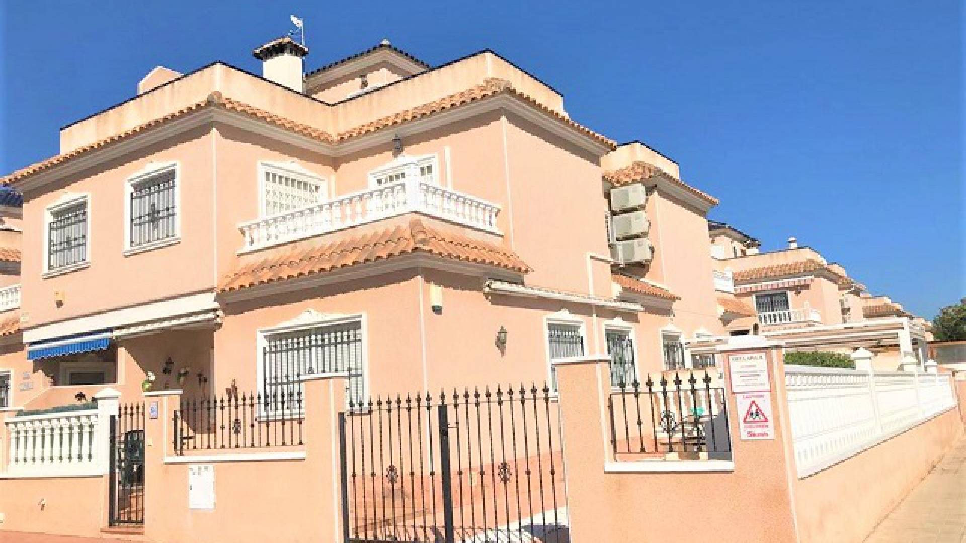 Återförsäljning - Villa - Cabo Roig - la regia