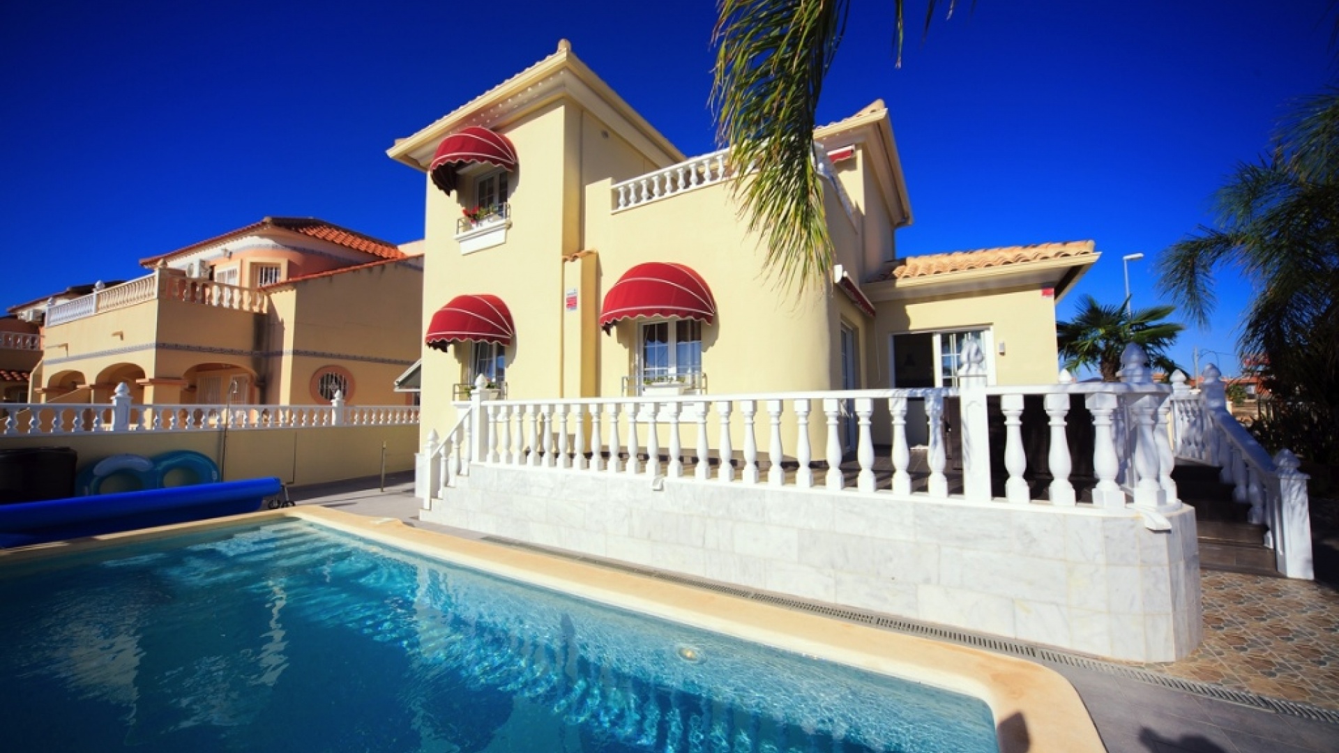 Återförsäljning - Villa - La Zenia