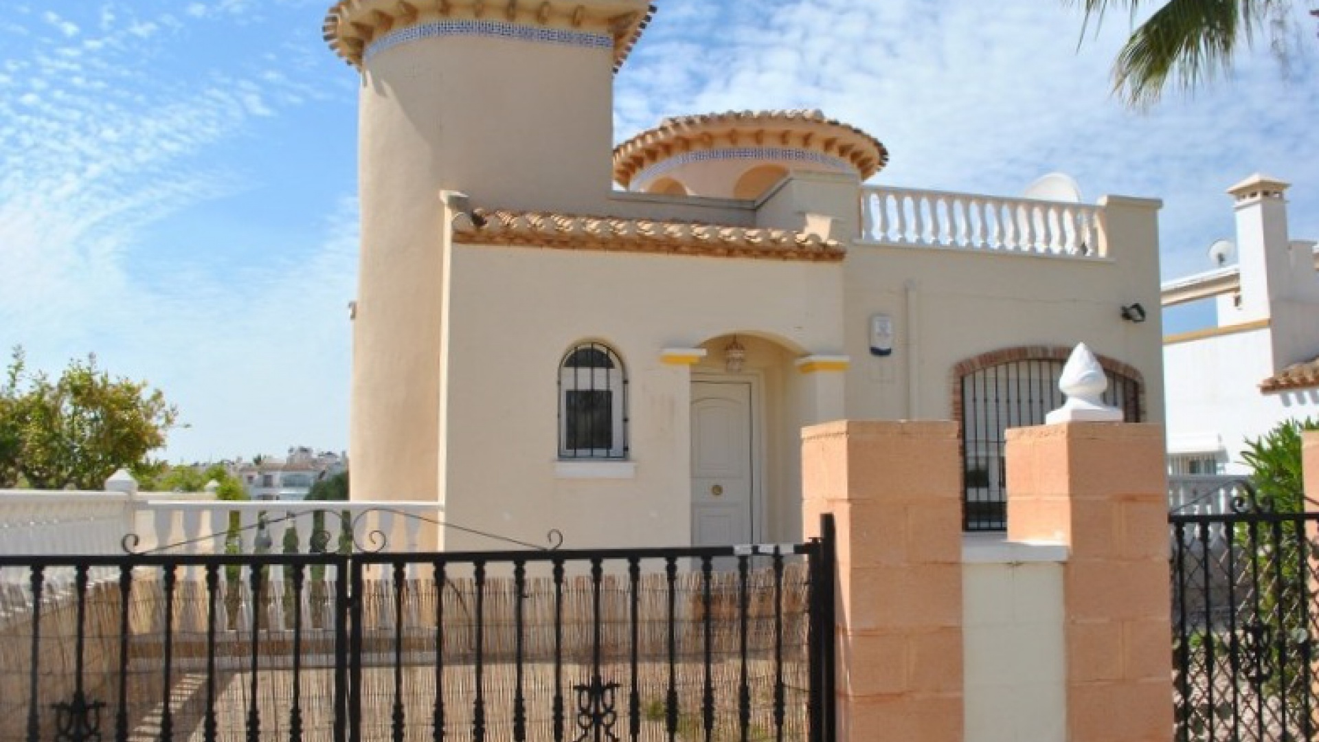 Återförsäljning - Villa - Orihuela Costa - Los Dolses