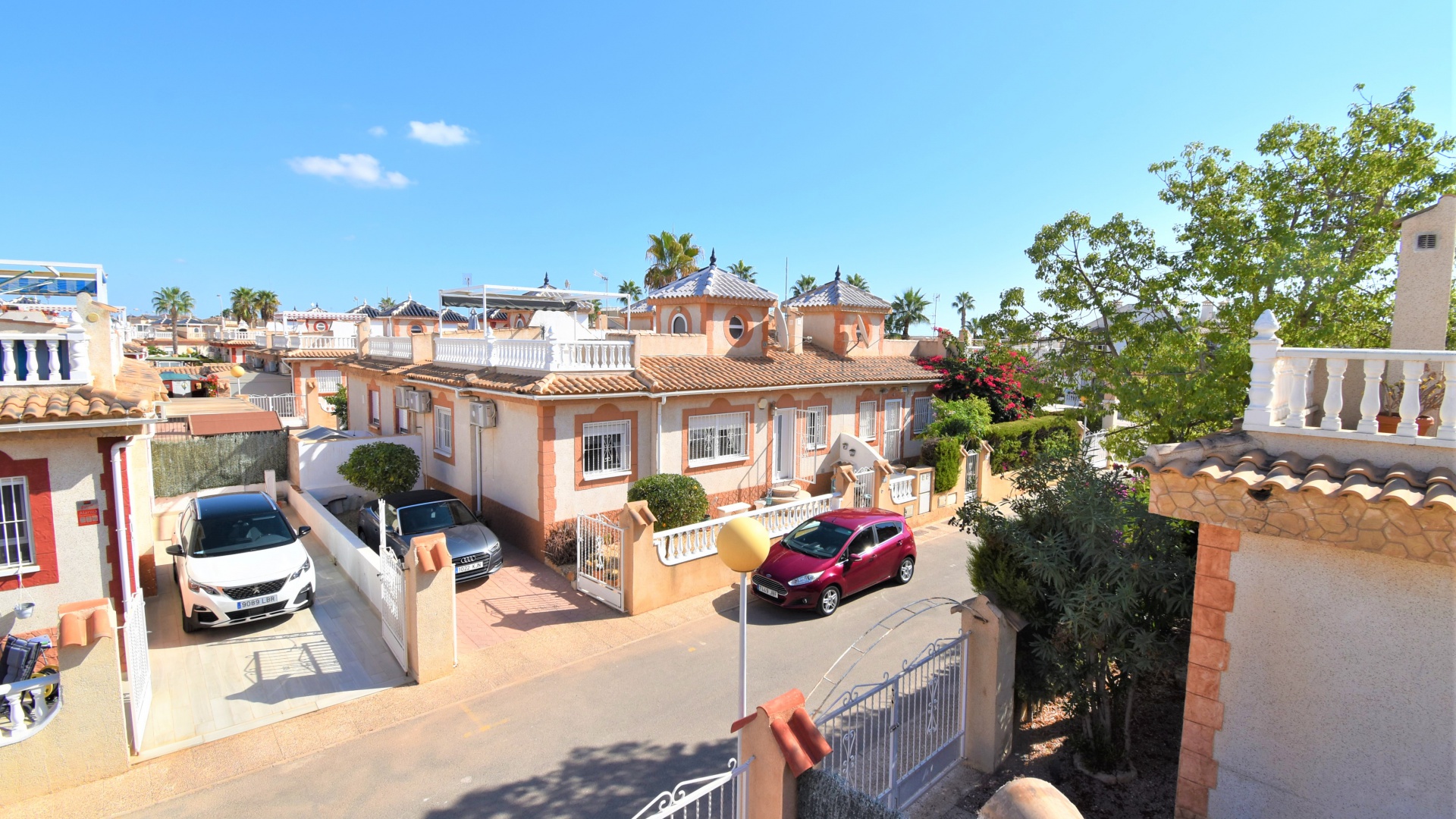 Återförsäljning - Villa - Orihuela Costa - Playa Flamenca