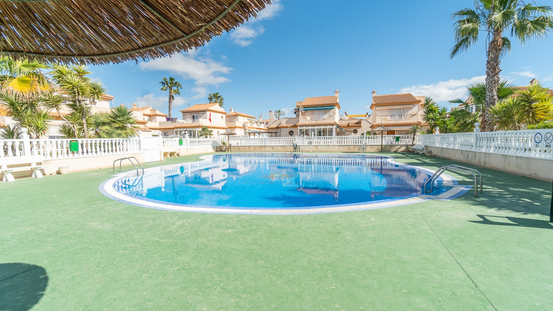 Återförsäljning - Villa - Playa Flamenca - iria