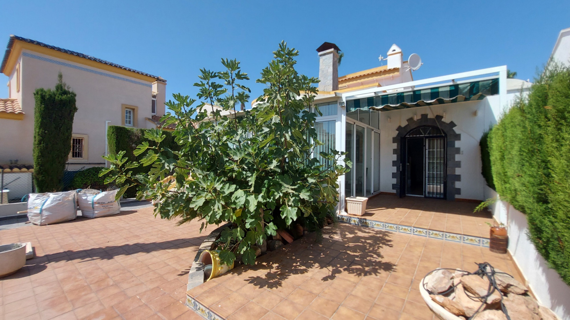 Återförsäljning - Villa - Playa Flamenca - Res. Montilla