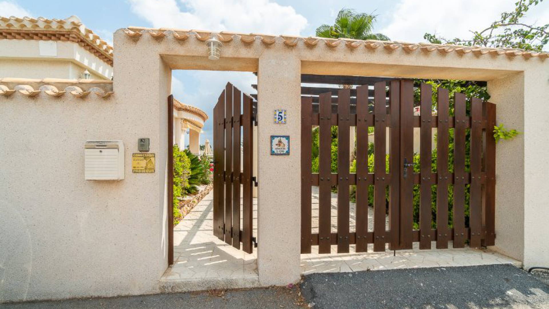 Återförsäljning - Villa - Playa Flamenca - urb las acacias