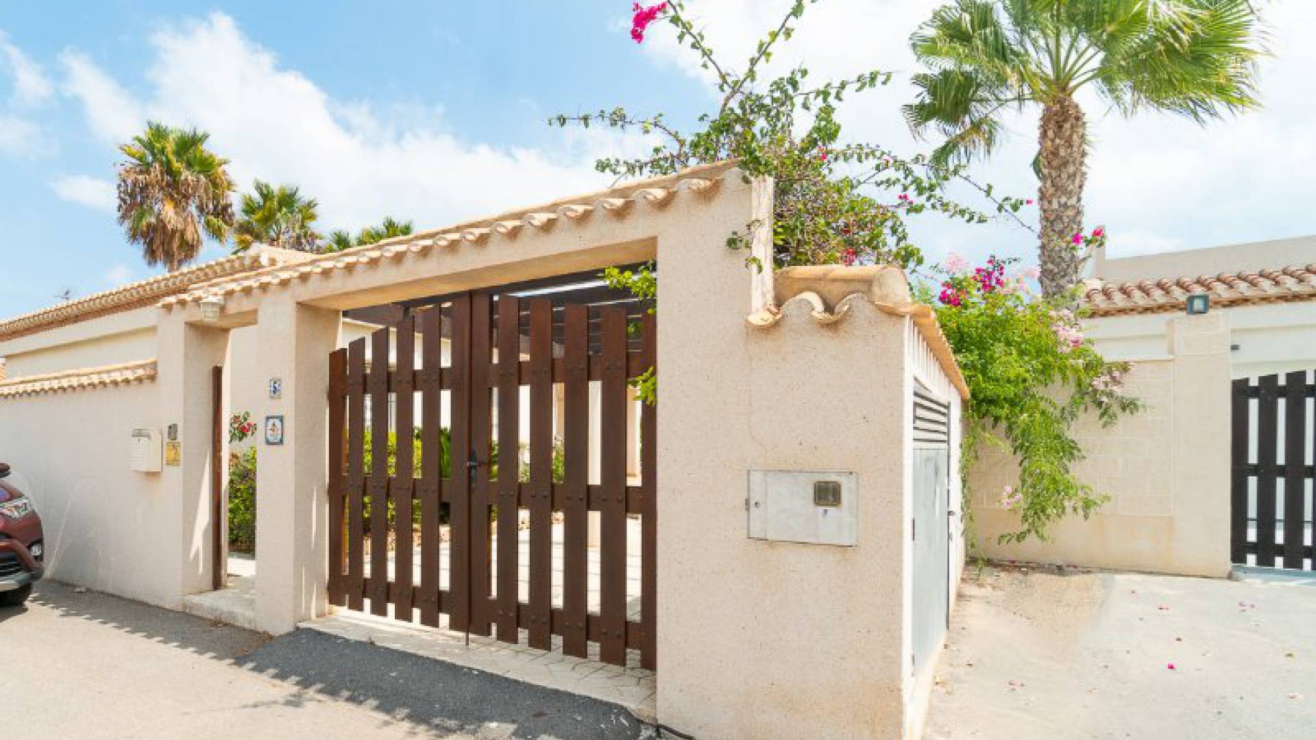 Återförsäljning - Villa - Playa Flamenca - urb las acacias