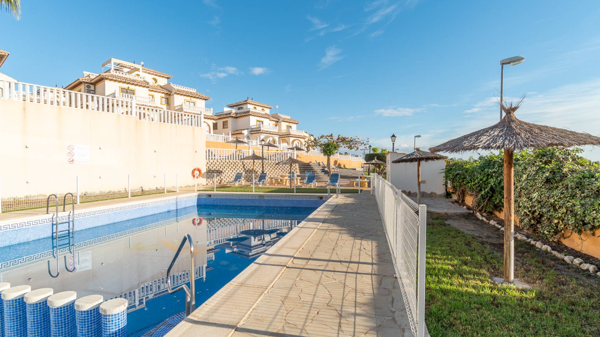 Resale - Apartment - Cabo Roig - Lomas de Cabo Roig