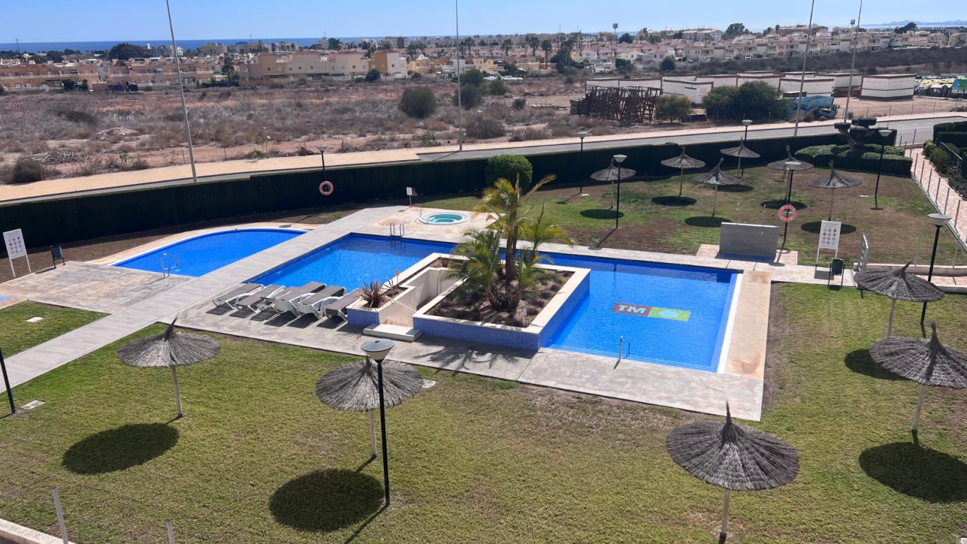 Resale - Apartment - Campoamor