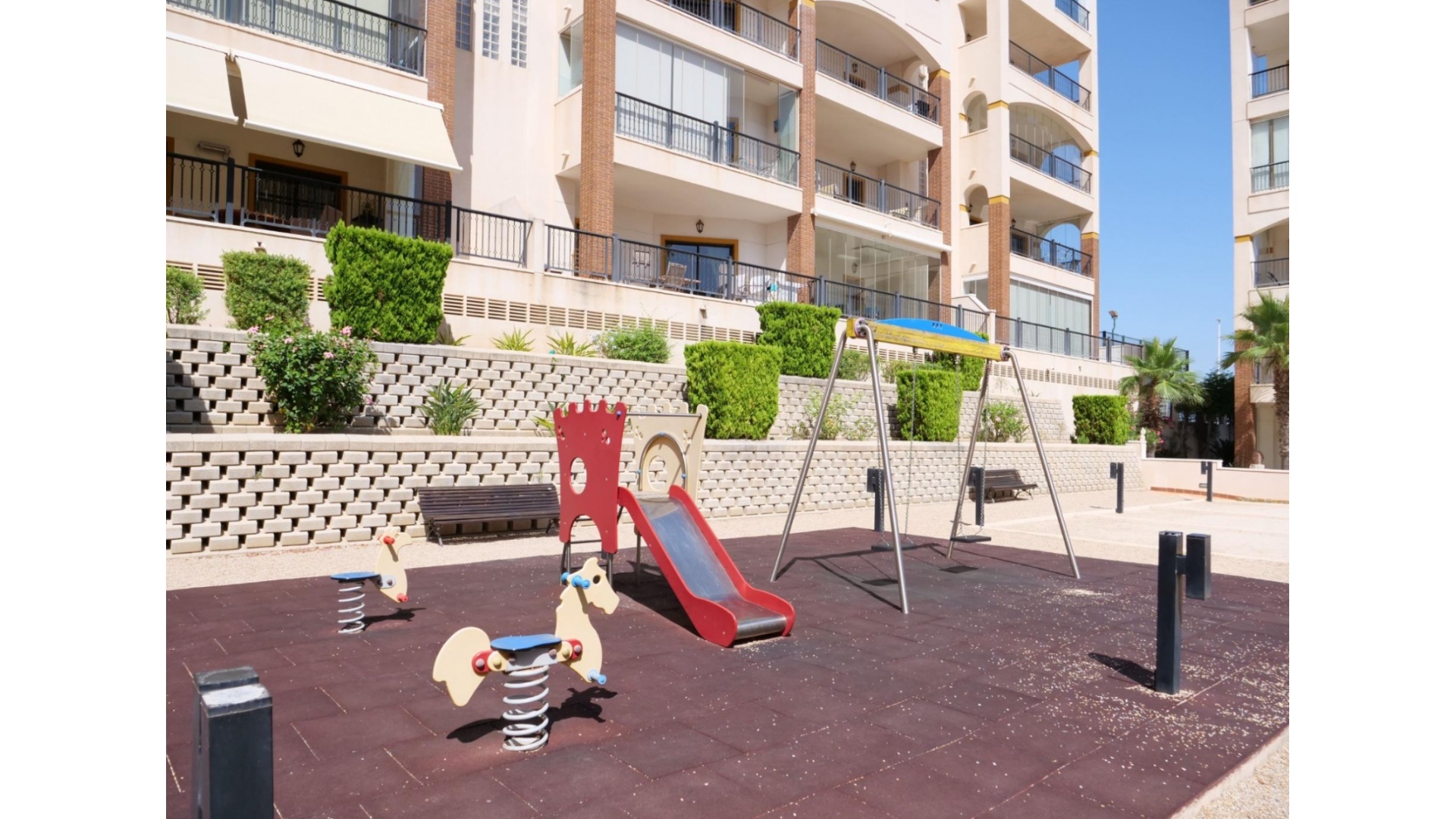 Resale - Apartment - Guardamar del Segura - Marjal Beach