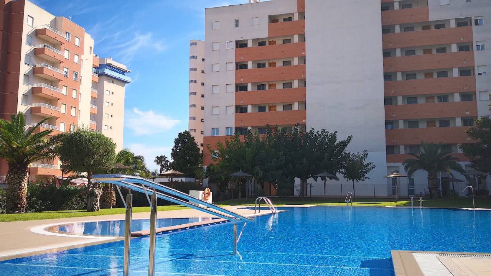 Resale - Apartment - Guardamar del Segura - Puerto