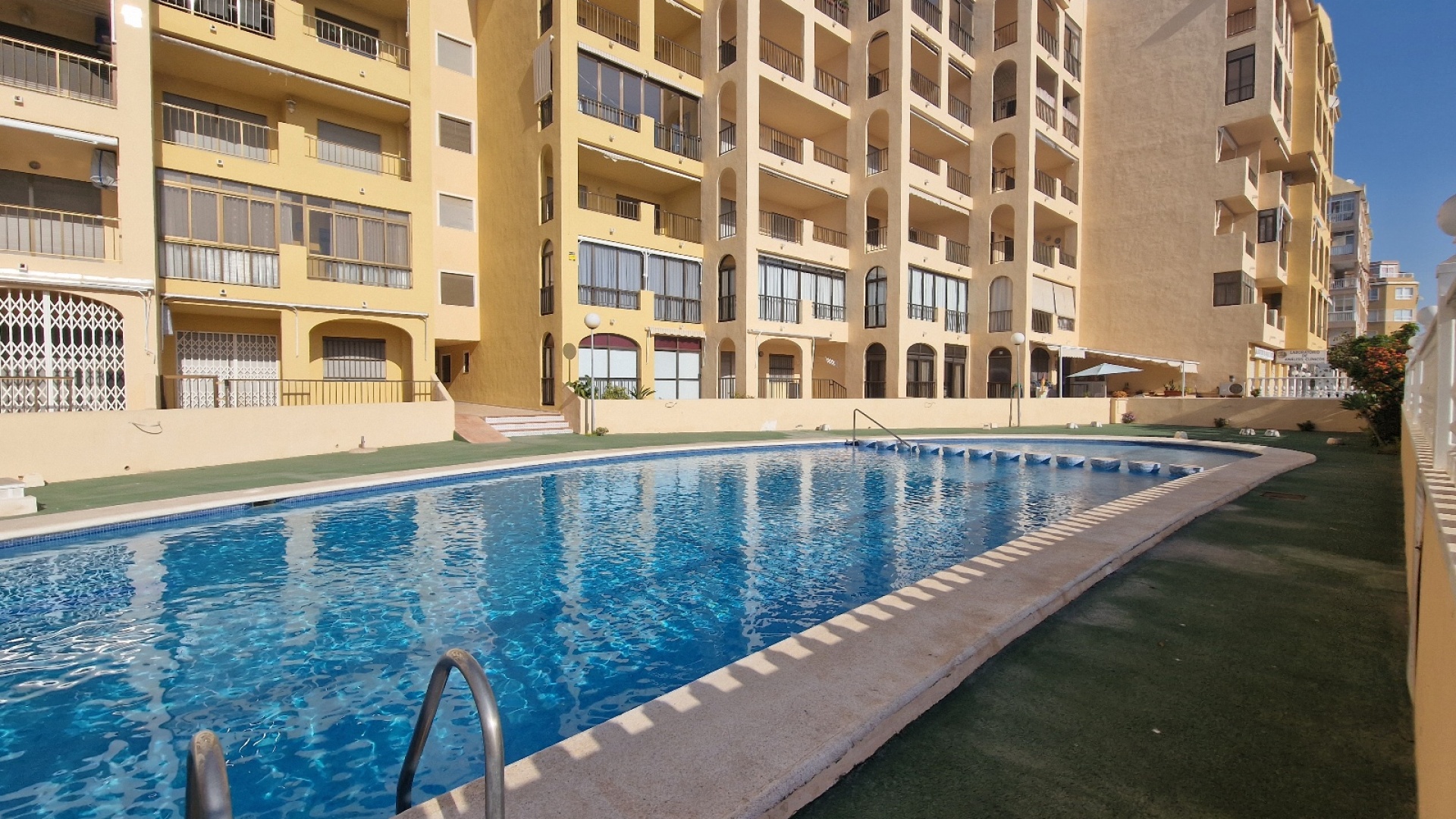 Resale - Apartment - Guardamar del Segura