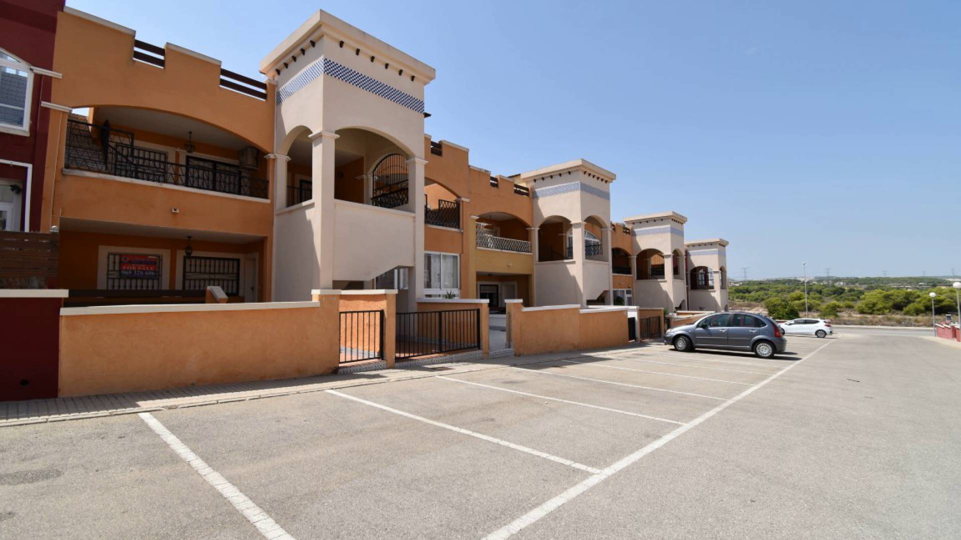 Resale - Apartment - Los Altos