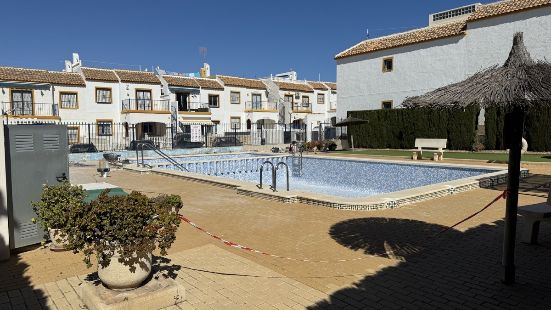 Resale - Apartment - Los Altos