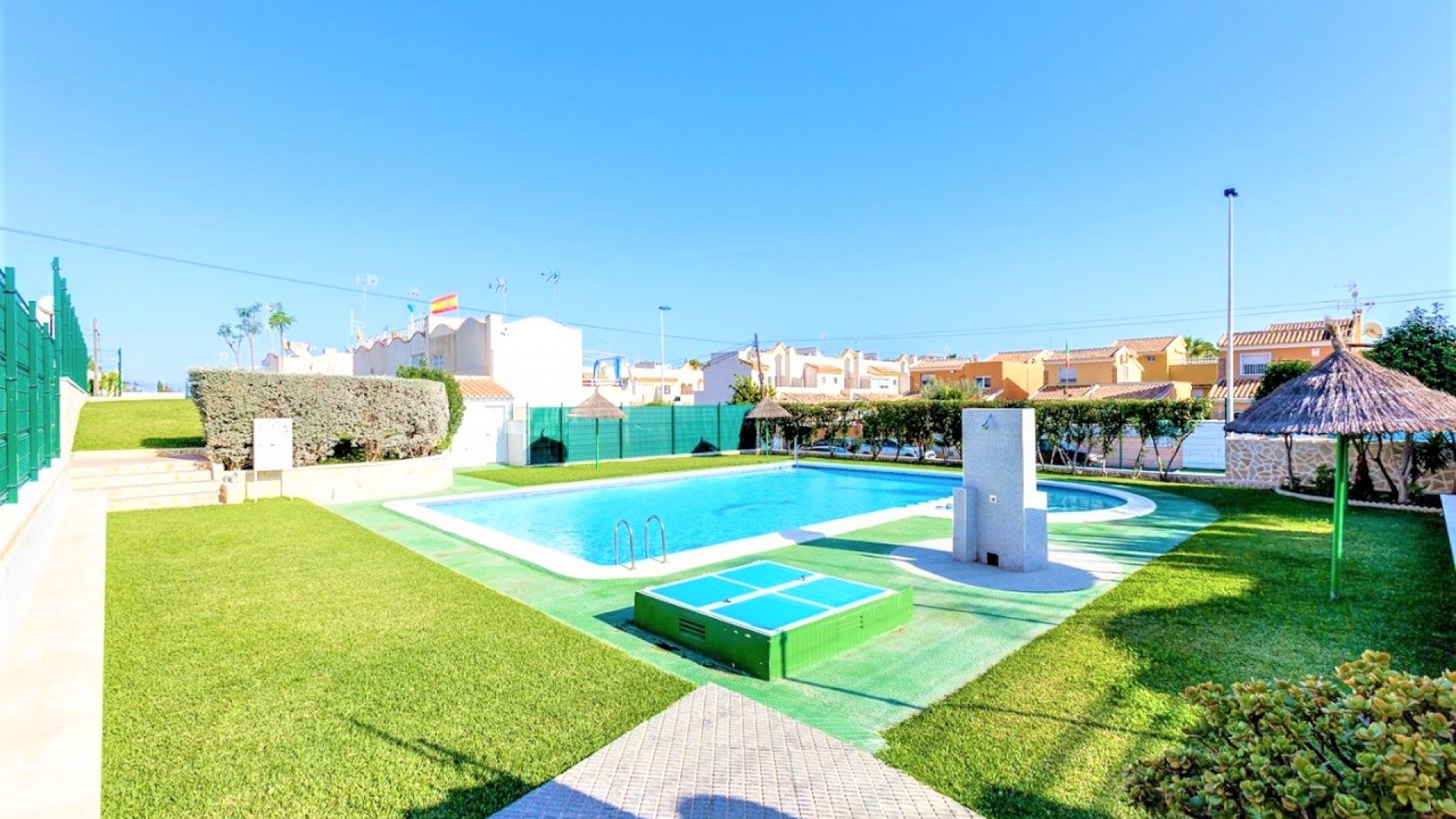 Resale - Apartment - Los Balcones - lago jardin