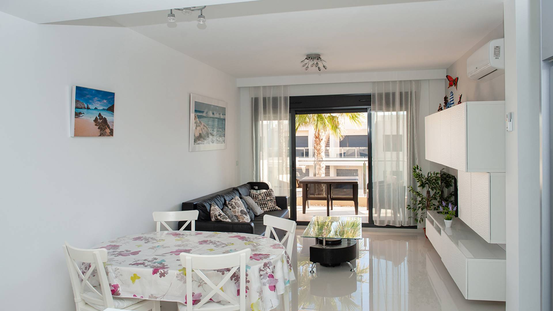 Resale - Apartment - Mil Palmeras - playa elisa bay