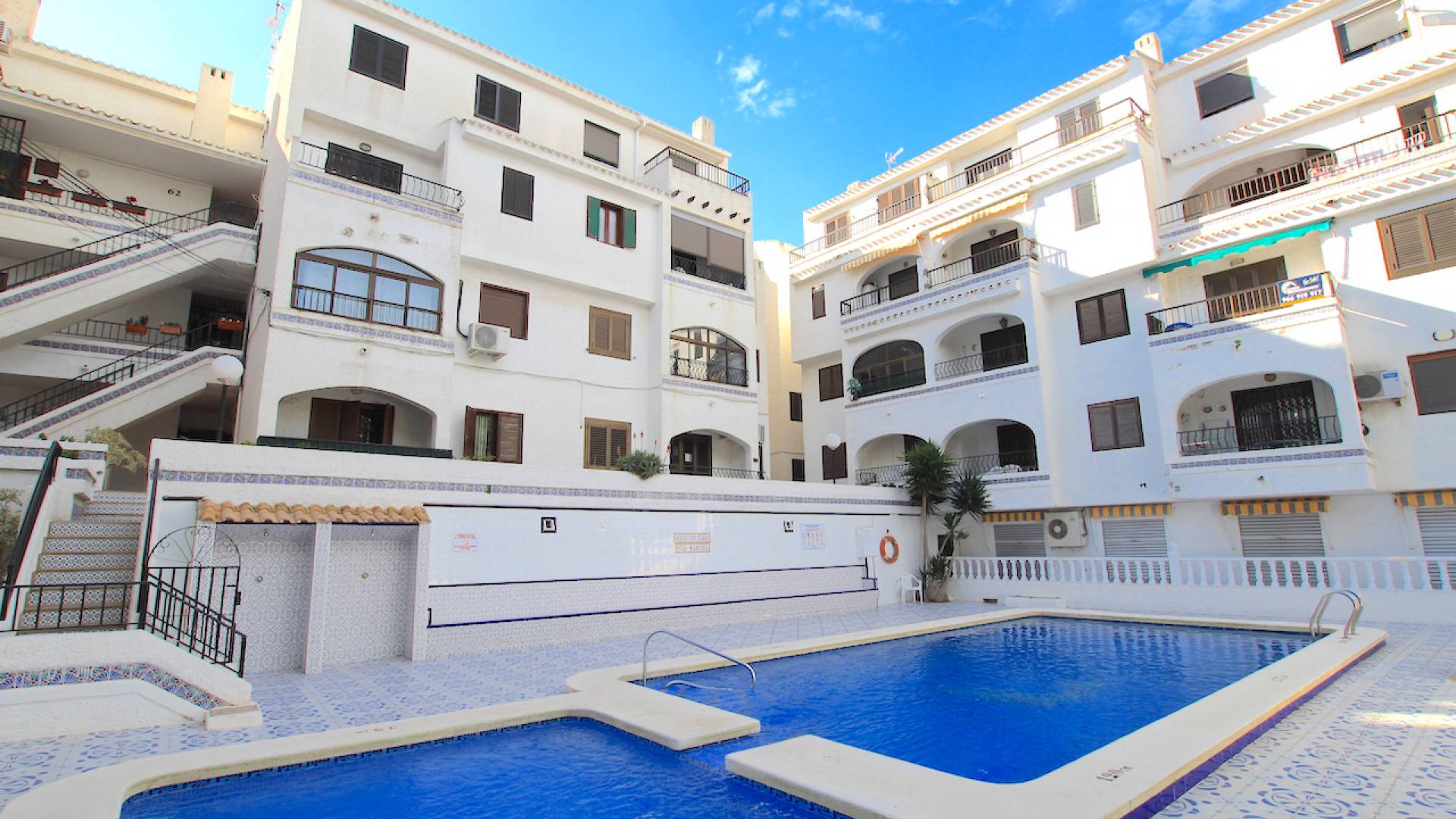 Resale - Apartment - Playa Flamenca - beachside playa flamenca