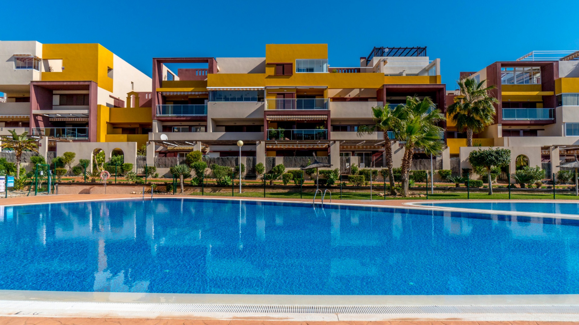 Resale - Apartment - Playa Flamenca - el bosque