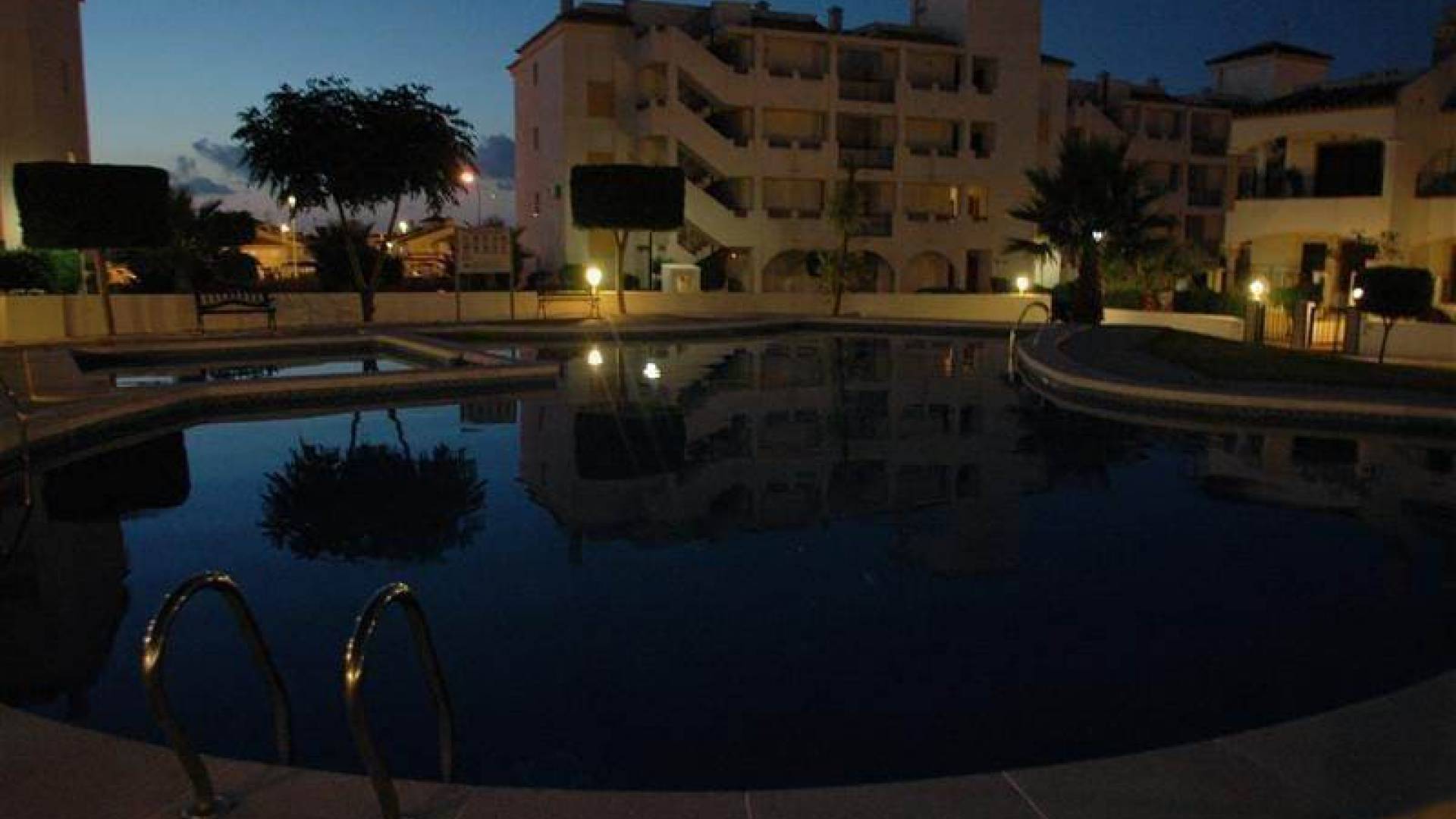 Resale - Apartment - Playa Flamenca - jumilla