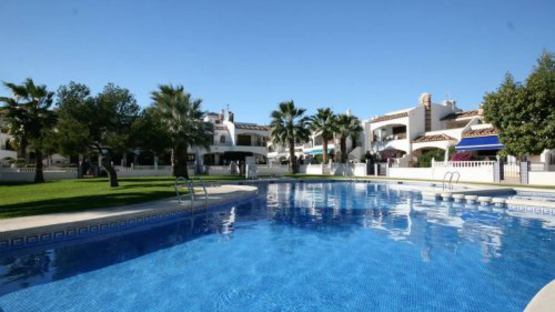 Resale - Apartment - Playa Flamenca - jumilla