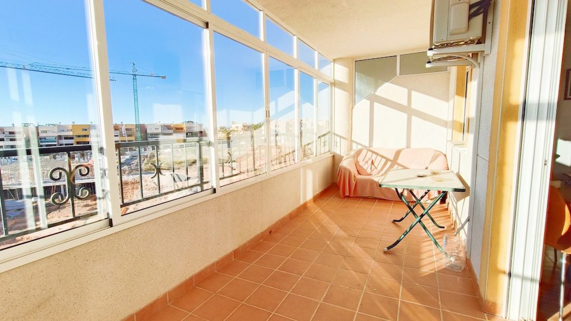 Resale - Apartment - Playa Flamenca - la mirada