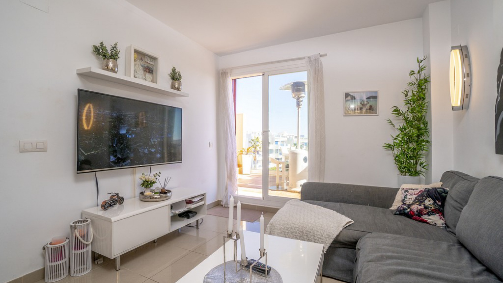 Resale - Apartment - Playa Flamenca - La Quinta