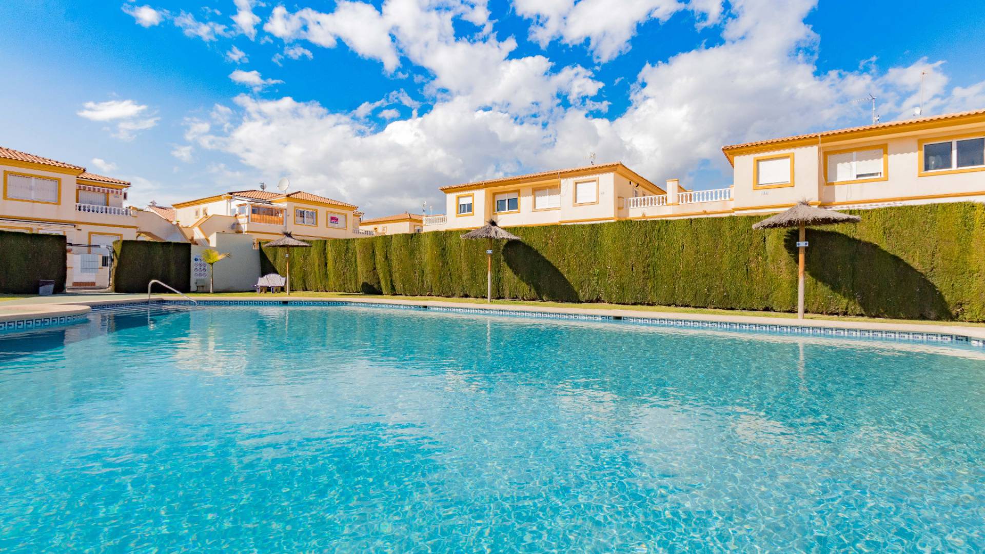 Resale - Apartment - Playa Flamenca - Res. Sol de Mar