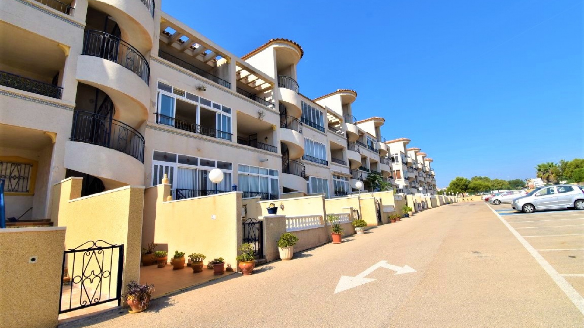 Resale - Apartment - Punta Prima