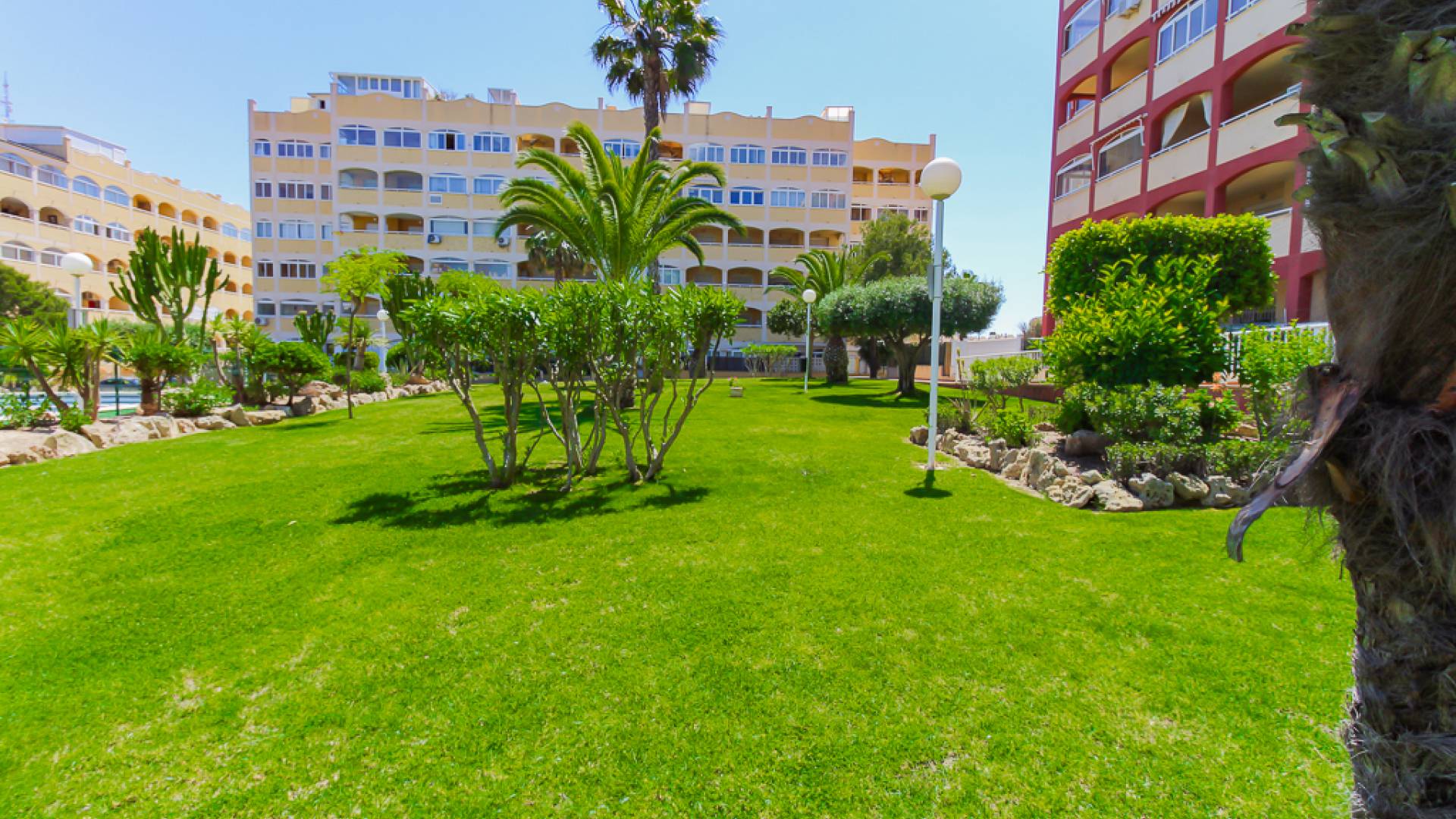 Resale - Apartment - Torrevieja - Aguas Nuevas