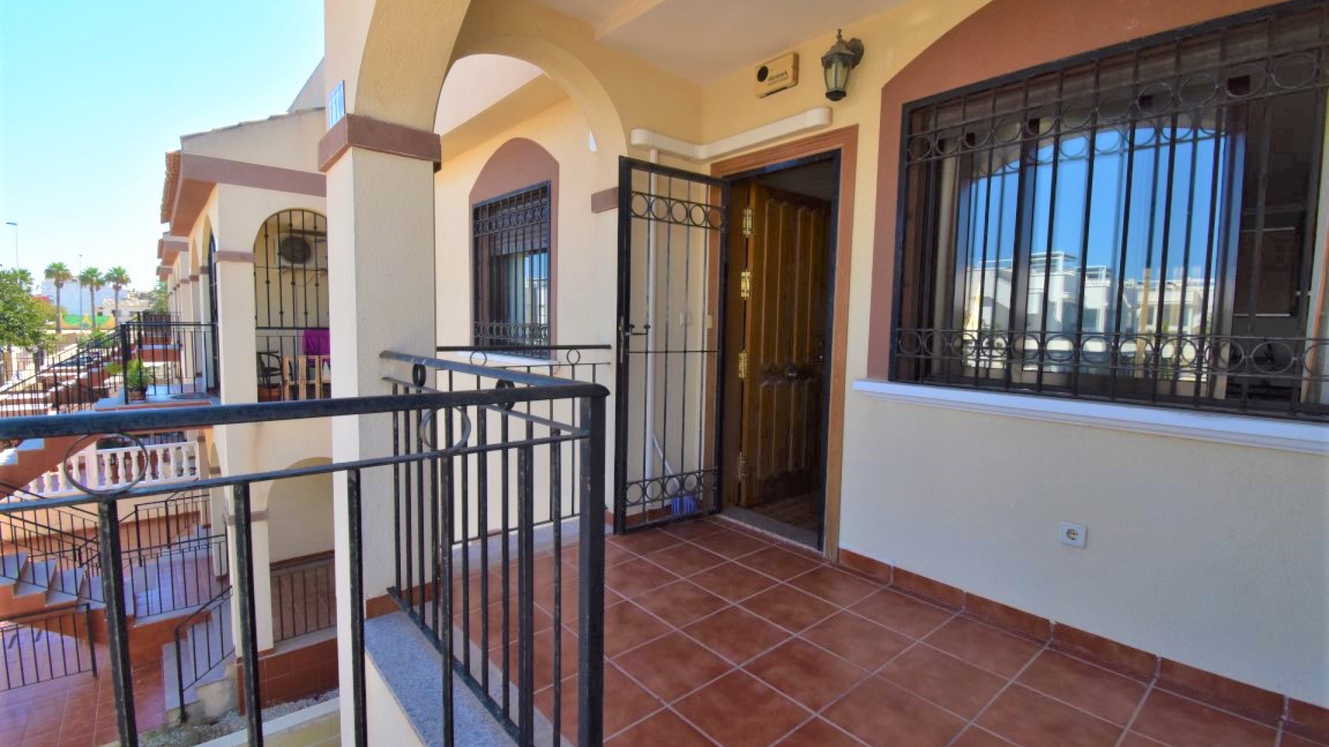 Resale - Apartment - Torrevieja - Aguas Nuevas