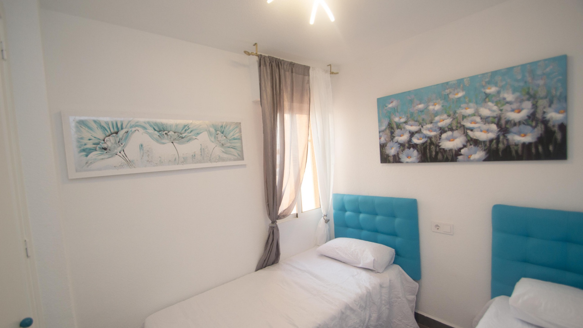 Resale - Apartment - Torrevieja - Aguas Nuevas