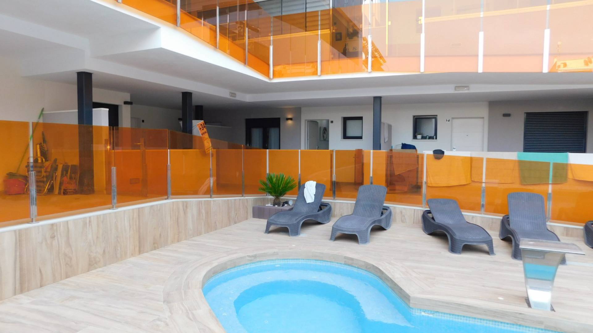 Resale - Apartment - Torrevieja - Beachside Torrevieja