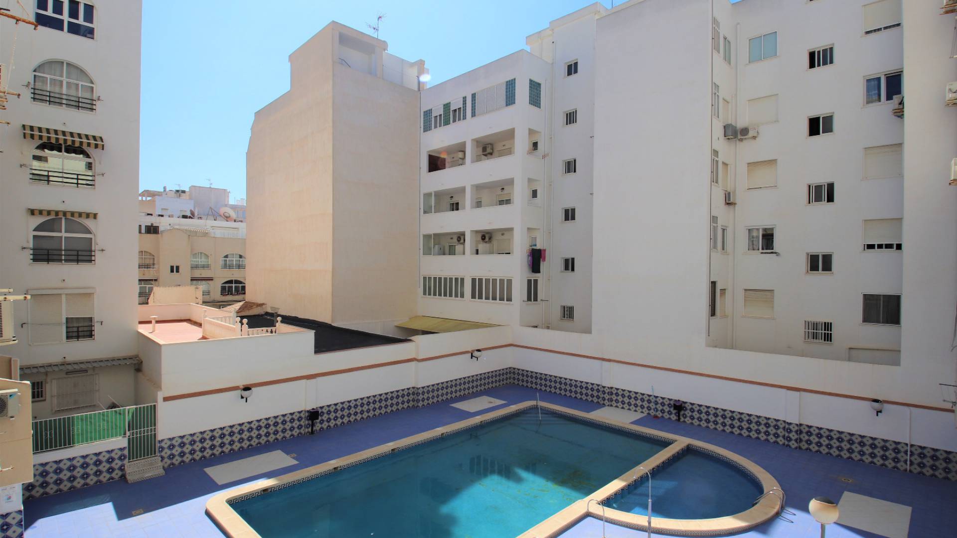 Resale - Apartment - Torrevieja - Beachside Torrevieja