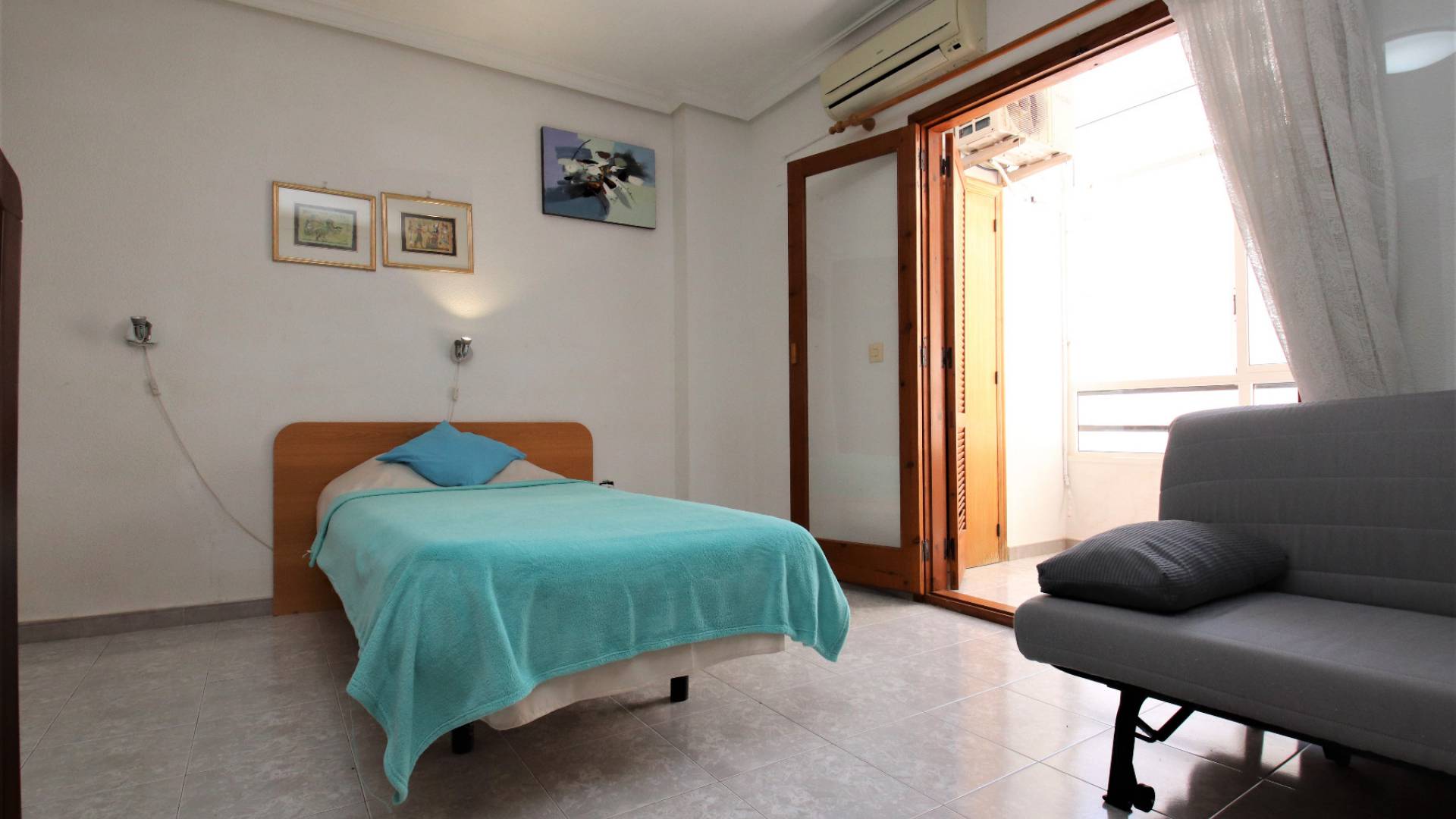 Resale - Apartment - Torrevieja - Beachside Torrevieja