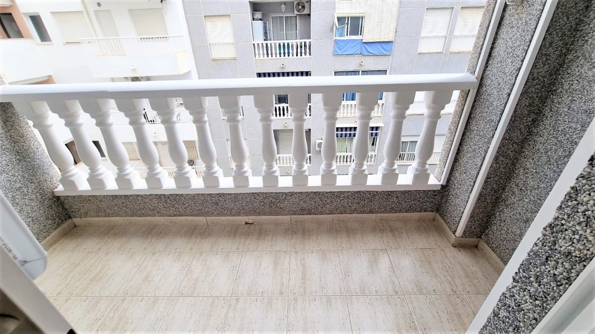 Resale - Apartment - Torrevieja - Beachside Torrevieja