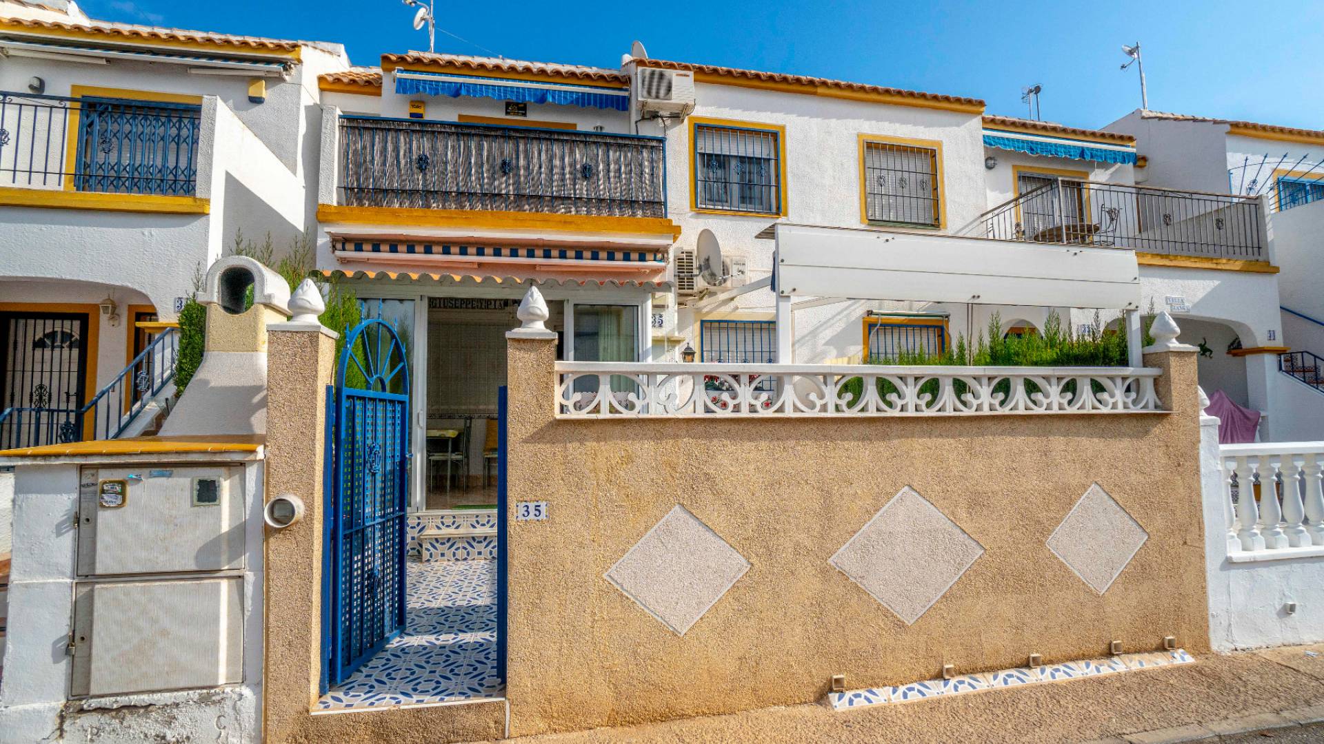 Resale - Apartment - Torrevieja - jardin del mar