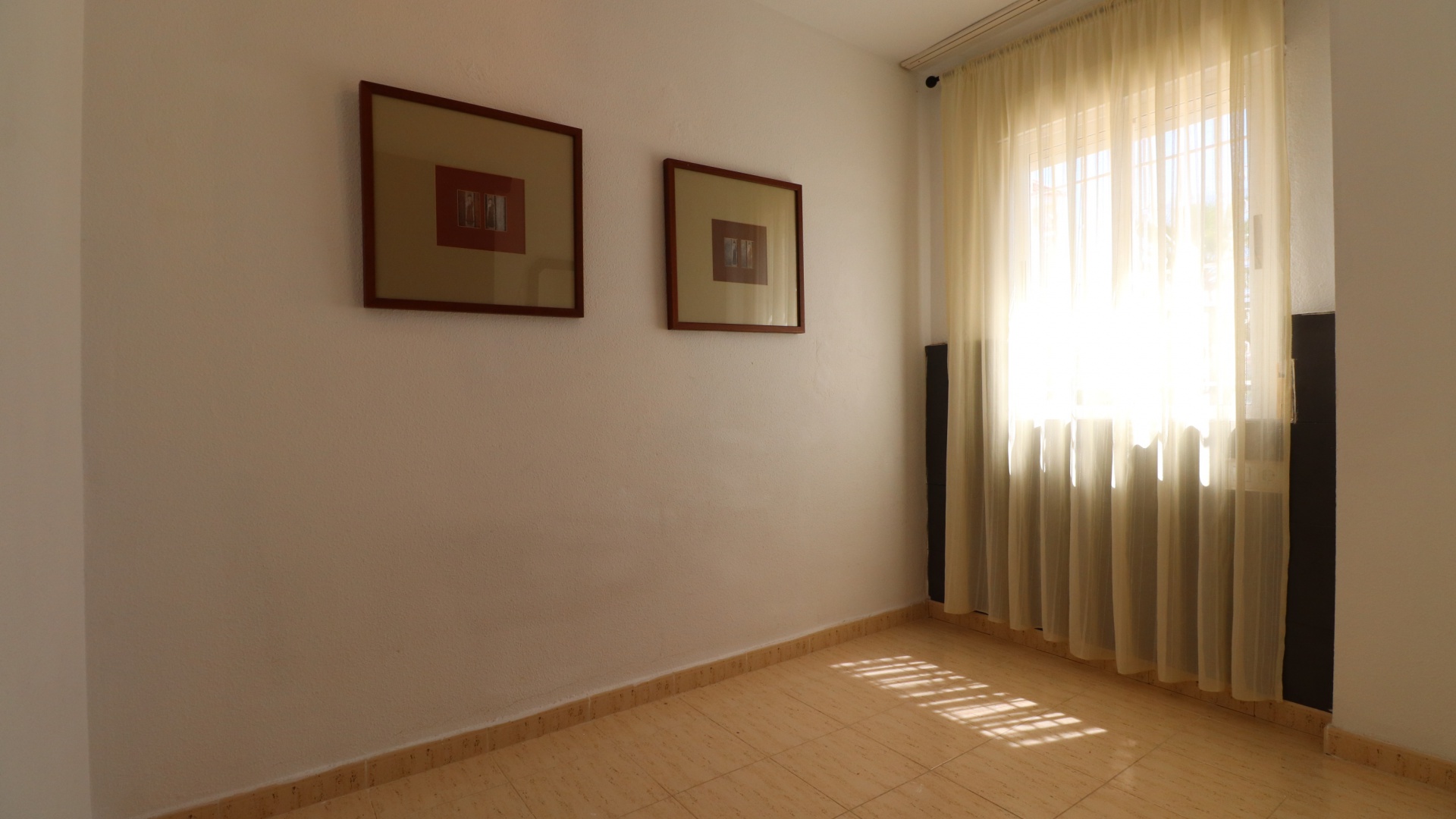 Resale - Apartment - Torrevieja - La Siesta