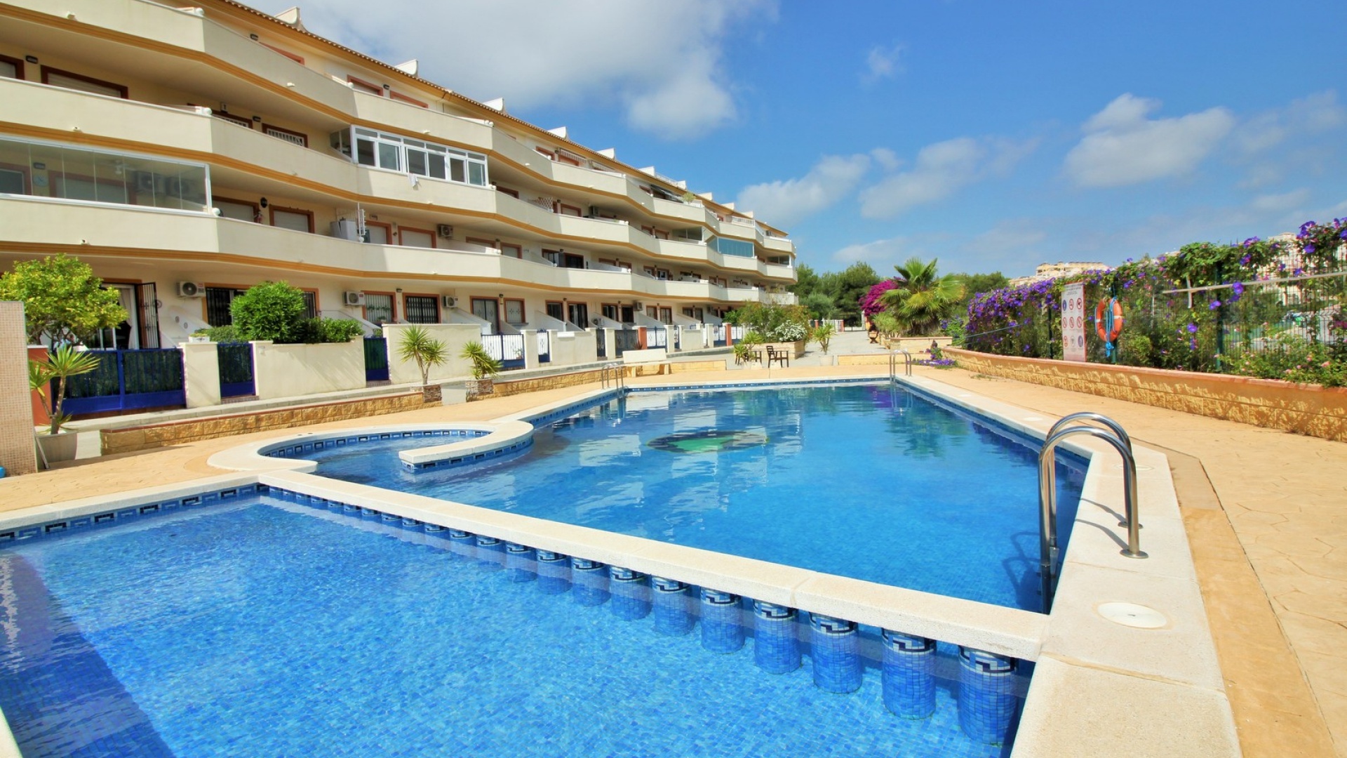 Resale - Apartment - Villamartin - Costa Paraiso