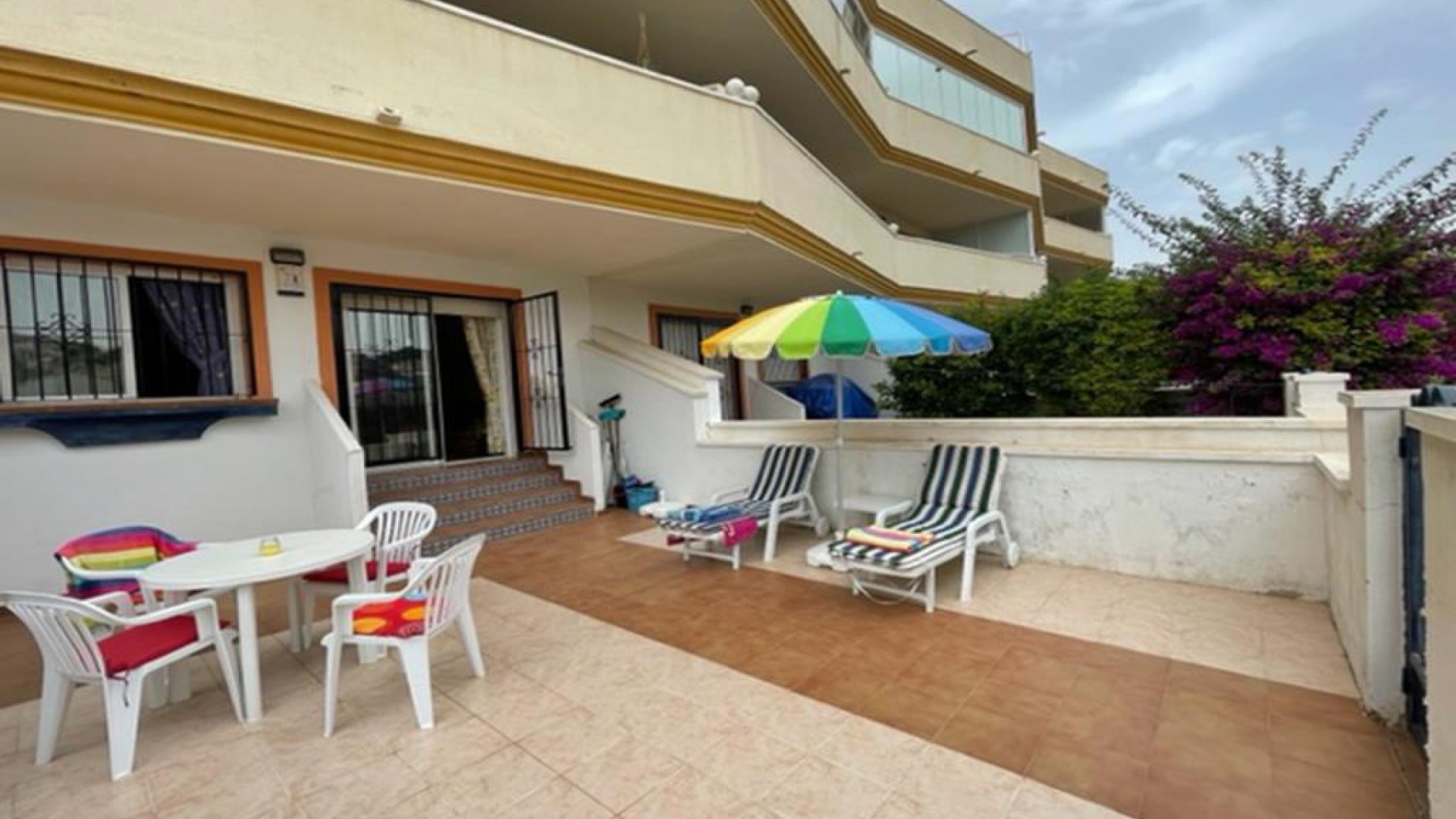 Resale - Apartment - Villamartin - Costa Paraiso