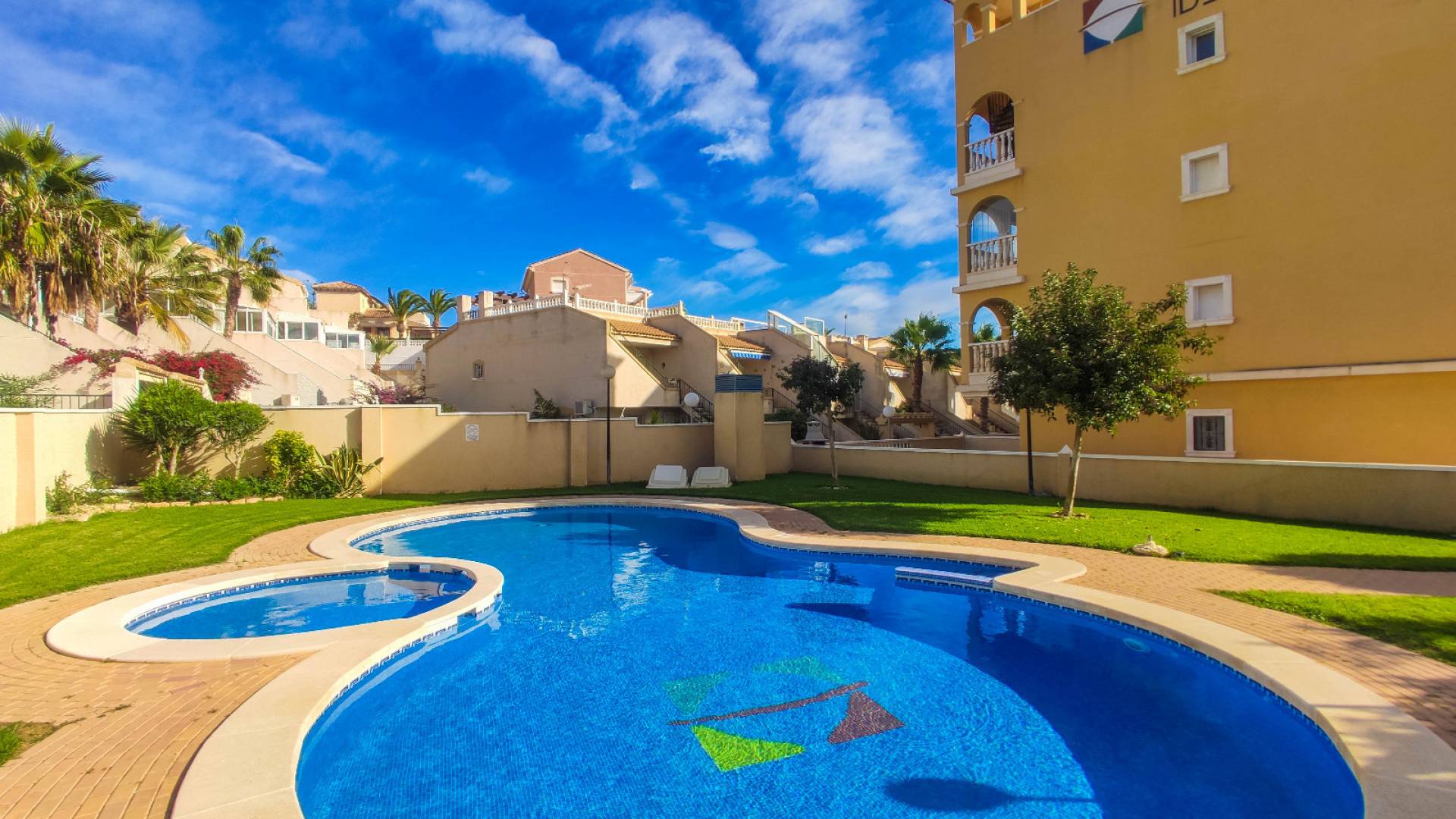 Resale - Apartment - Villamartin - Fontana Golf