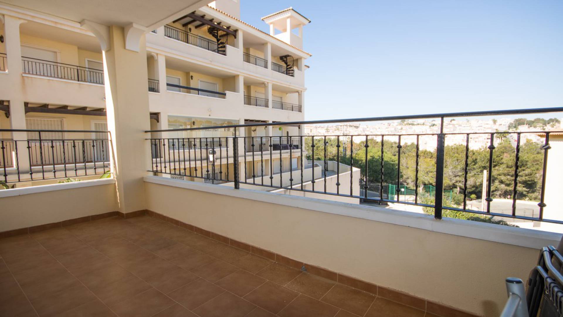 Resale - Apartment - Villamartin - jardin del alba