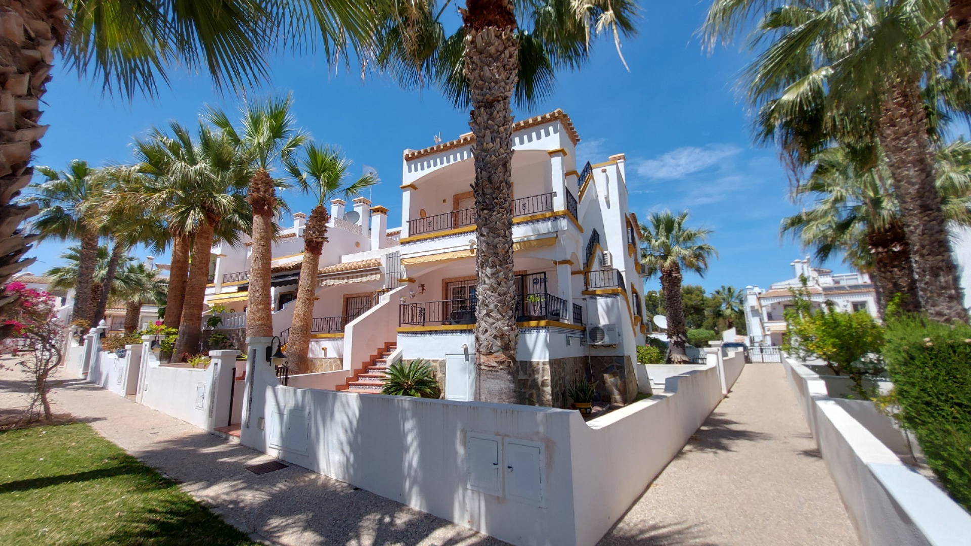 Resale - Apartment - Villamartin - Los Dolses