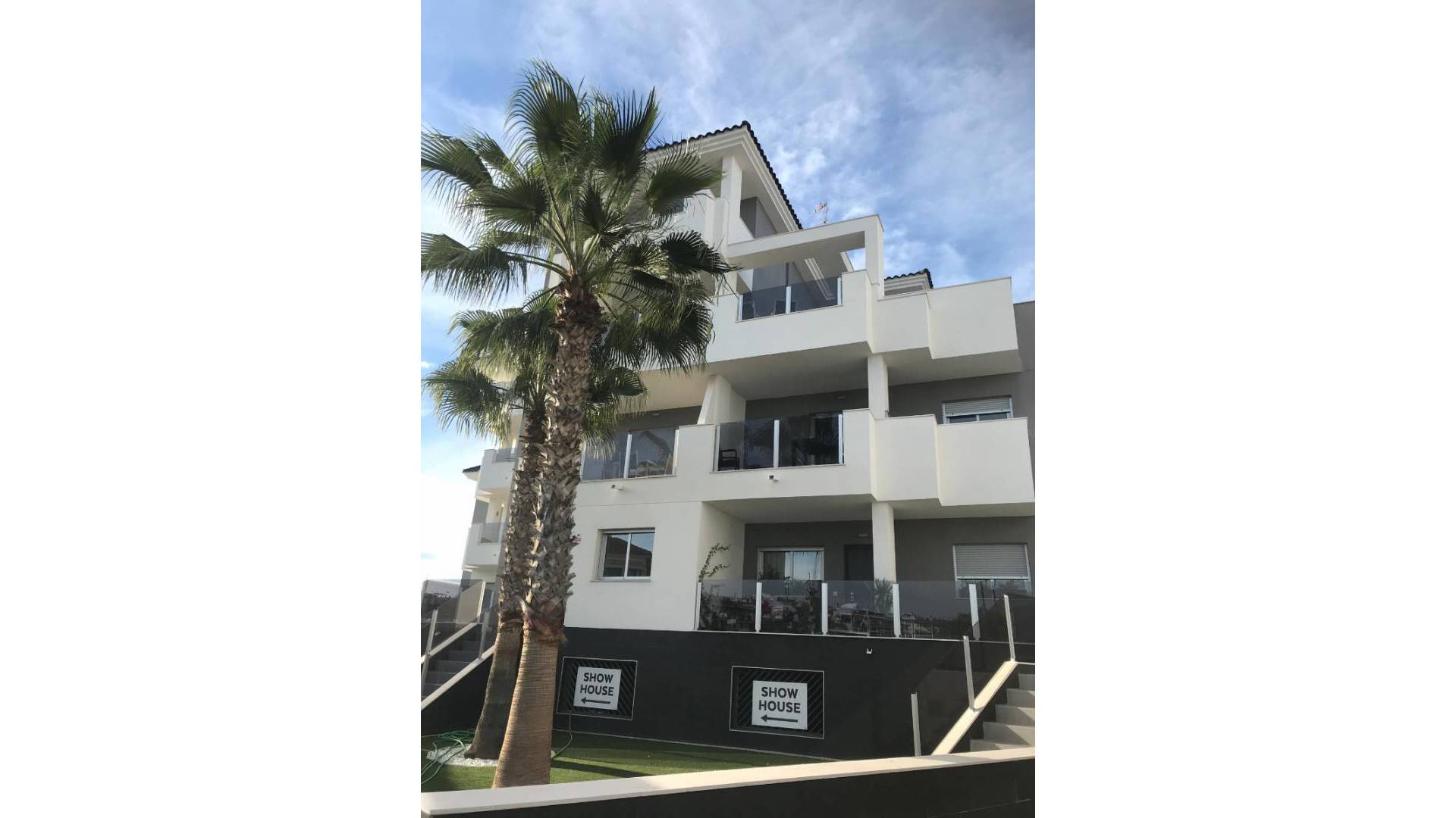 Resale - Apartment - Villamartin - Res. Sungolfbeach