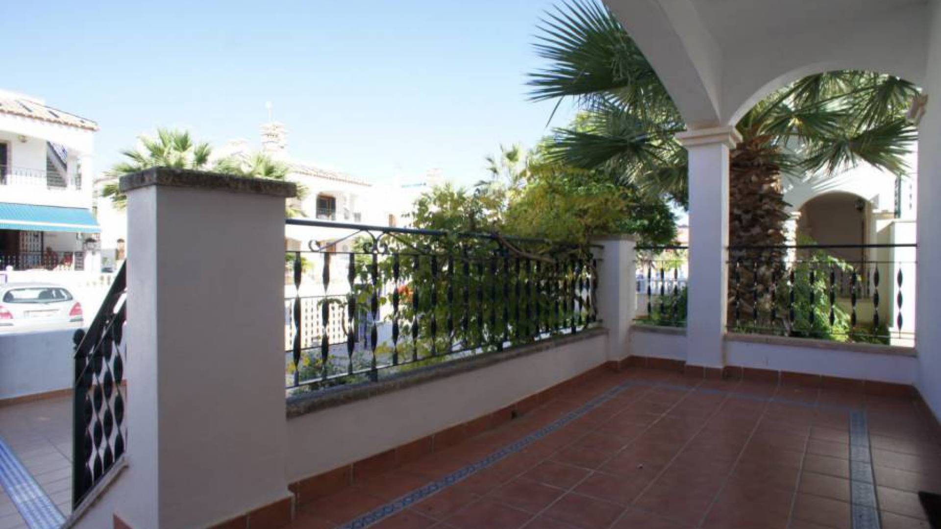 Resale - Apartment - Villamartin