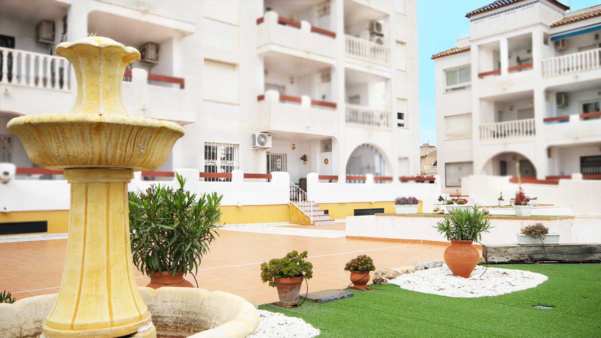 Resale - Apartment - Villamartin