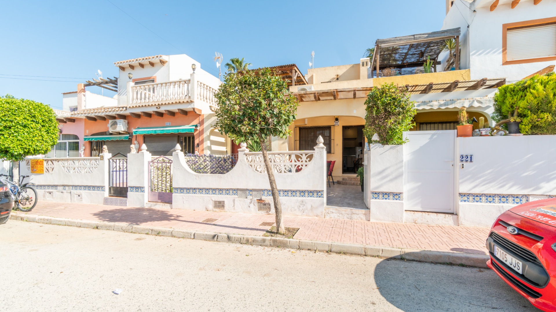 Resale - Bungalow - Playa Flamenca - las chismosas