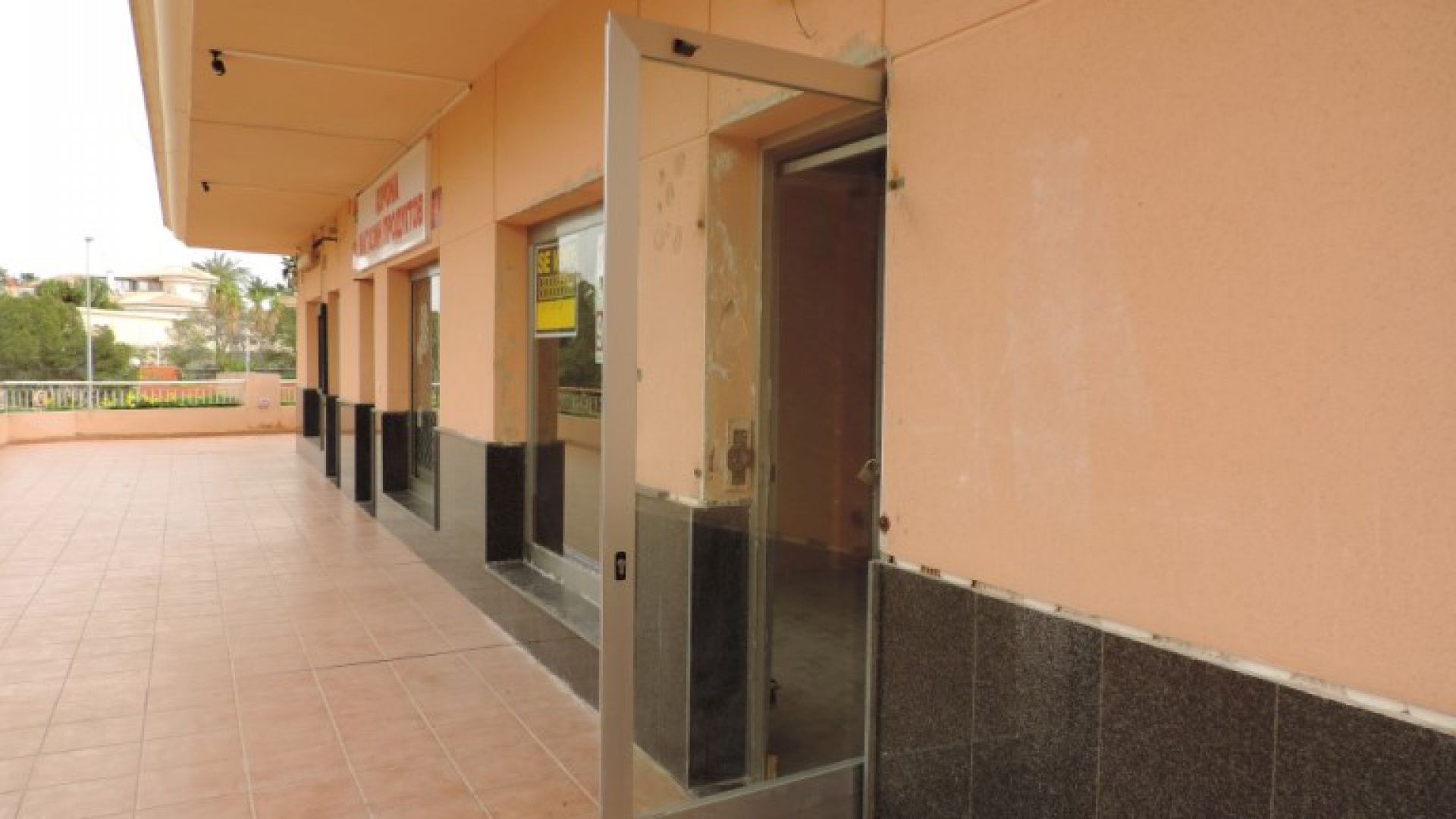 Resale - Commercial - Playa Flamenca