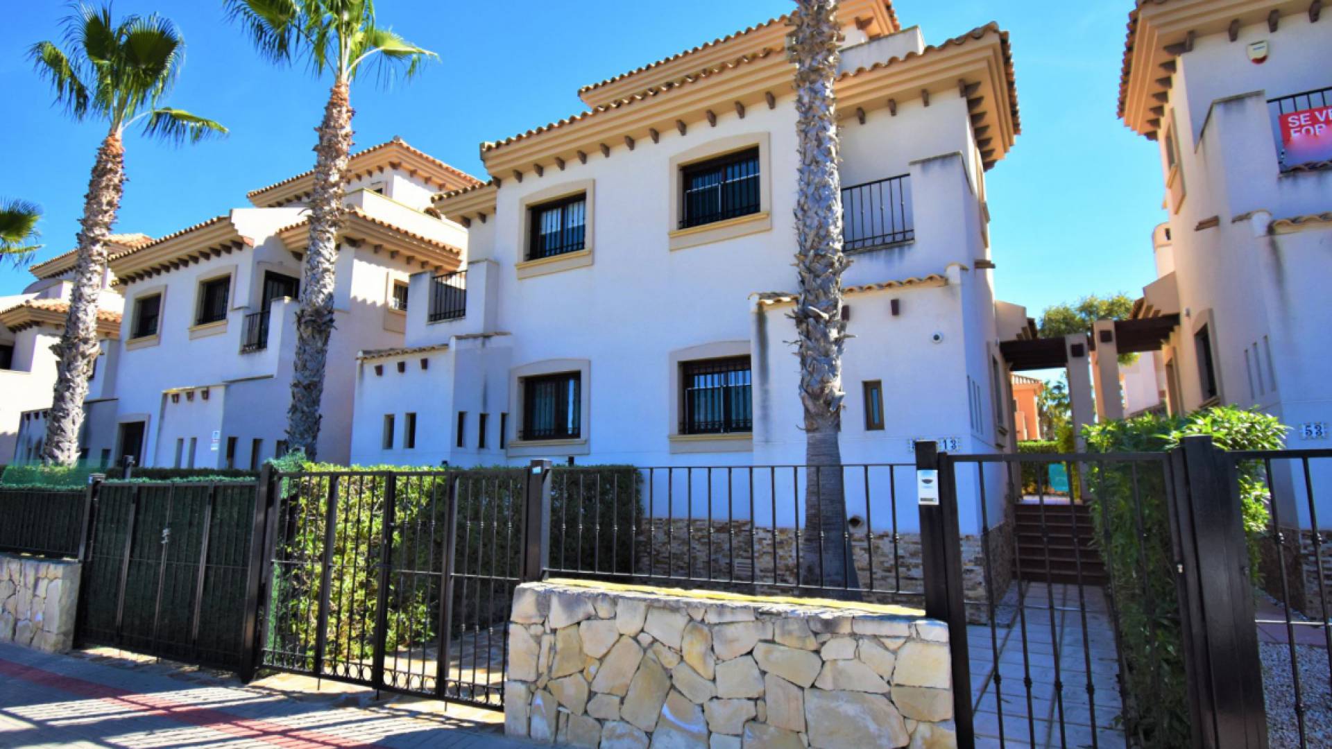 Resale - Townhouse - Algorfa - La Finca Golf Resort