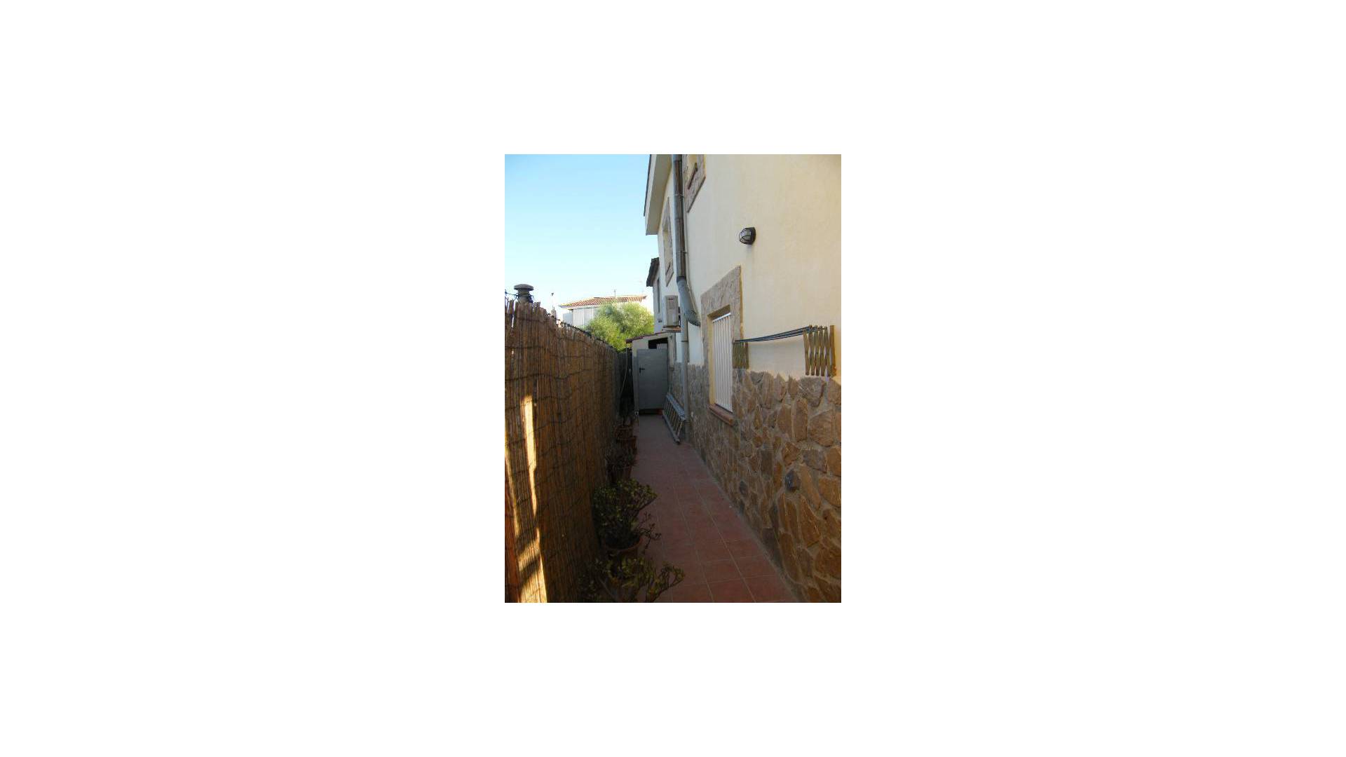 Resale - Townhouse - Almoradi - almoradi